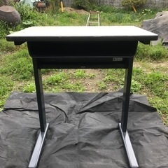 スチール製ミニテーブル