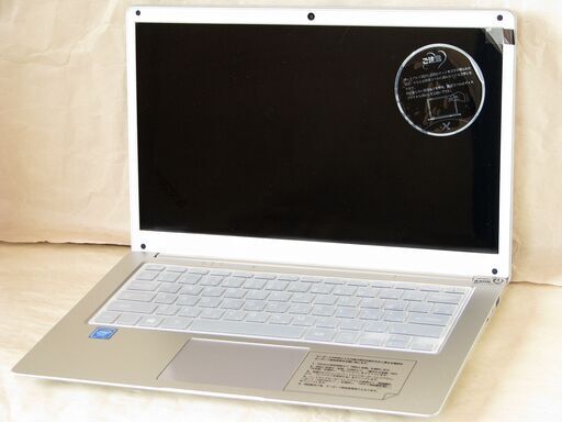 ◆ 14ｲﾝﾁﾉｰﾄ _ Vetesa / Win11 / Office 新品 ◆