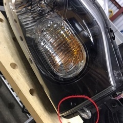 Z12 キューブ　HID ヘッドライト左右の画像