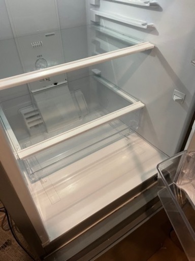 2000円で冷蔵庫あげます