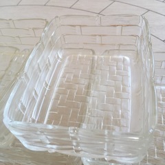 【むじんはんばい】竹かご模様のガラスの器 5個セットの画像