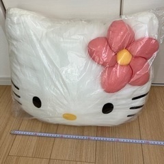 ハローキティ BIGクッションの画像