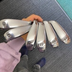 コブラ　ワンレングスアイアンセット　キングF7 US純正シャフトS 5番〜Pまでゴルフクラブの画像