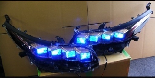 プリウスPHVヘッドライト