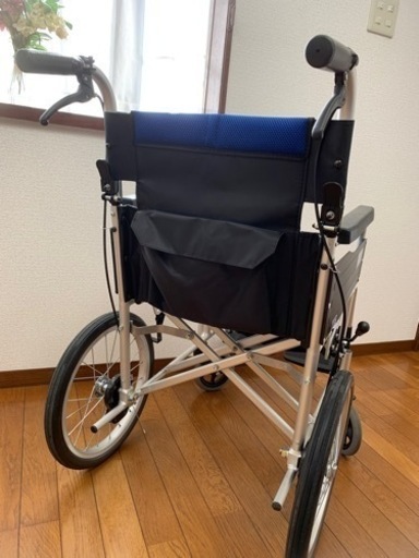 折り畳み　車椅子