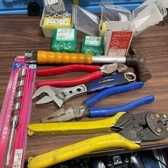 工具色々+ビス、スリーブ