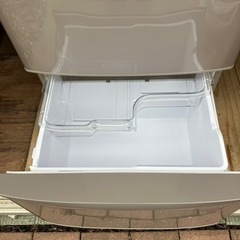 日立冷蔵庫の画像