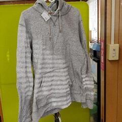 0411-034 UNIQLO　ユニクロ　フード付きプルオーバー...