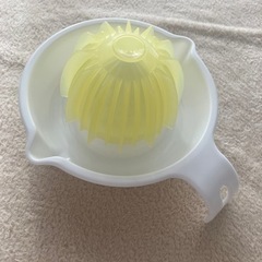 未使用　果汁　しぼり器