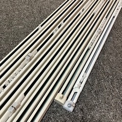 伸縮カーテンレール　幅各種　¥100〜¥300
