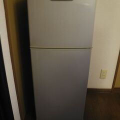 冷蔵庫 NATIONAL NR-B11M2 譲ります