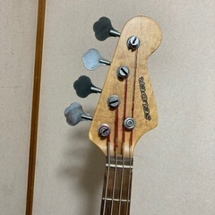 エレキベースギターの画像