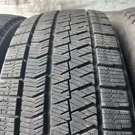 超極上タイヤ　BRIDGESTONE ブリヂストン　ブリジストン　VRX2 225/45R18 スタッドレス　タイヤ　2021年製　1