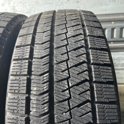 超極上タイヤ　BRIDGESTONE ブリヂストン　ブリジストン　VRX2 225/45R18 スタッドレス　タイヤ　2021年製　1