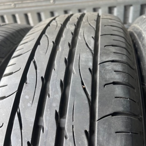 バリ山　DUNLOP ダンロップ　EC203 185/70R14 夏タイヤ　2015年製　14インチ