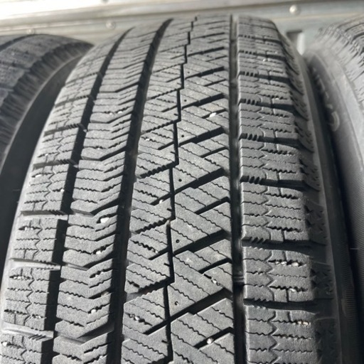 極上タイヤ　BRIDGESTONE ブリヂストン　ブリジストン　VRX2 175/60R16 スタッドレス　タイヤ　2019年製　16