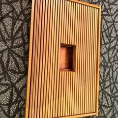 特注品の木製飾り台（購入時約５万円ぐらい）の画像