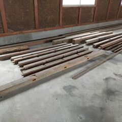 ★加西市池上町　無料　ゼロ円　０円　材木　柱材　角材　薪★