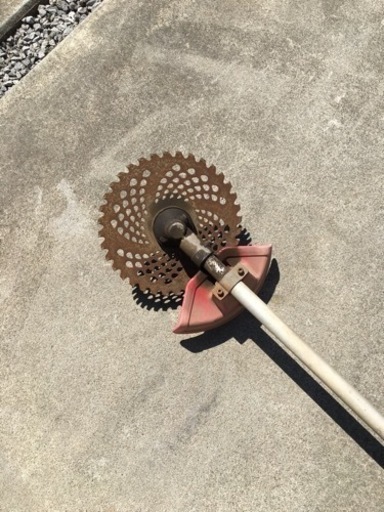 草刈り機　エンジン