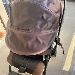 combi ベビーカーの画像