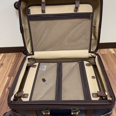 モアエルグ　MOIERG　キャリーバッグの画像