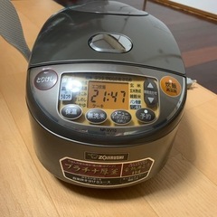 美品！炊飯器✨値段交渉受付ます🫡