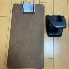 レトロなUSバインダーとパンチャーのセット　カフェなどにの画像