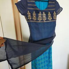 インドのパンジャビドレスクルタ