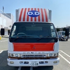 三菱キャンター　箱の中はお好きな業種に⭐︎