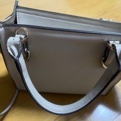 RANDAハンドバッグの画像