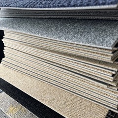 タイルカーペット　新品　1枚の値段ですの画像