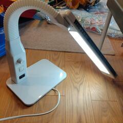 卓上ライト　LED