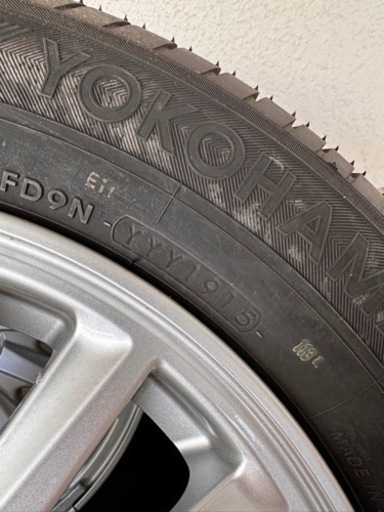 195/65R15 91S トヨタ純正ヴォクシーアルミホイール