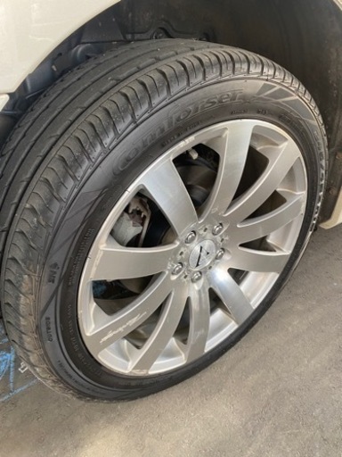 決まりました245/45R19とヴェネルディの4本set