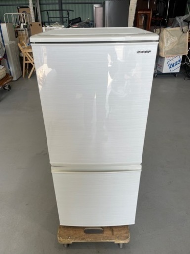 【美品】シャープ ノンフロン冷凍冷蔵庫 137L SJ-D14F-W  2020年製 つけかえどっちもドア