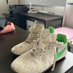 5足で2,000円！サッカートレーニングシューズJr.の画像