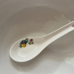 【無料】ラーメン丼2つとレンゲ1つの画像