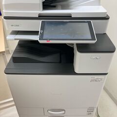 【譲ります】【取りに来れる方】デジタルフルカラー複合機RICOH...