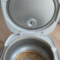 シャープ 炊飯器 5合炊き 1.0L 中古品の画像