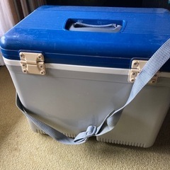 クーラーボックスの画像