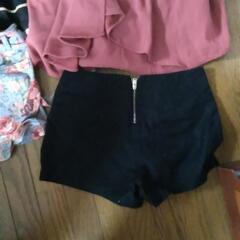 膝上スカートとパンツですの画像