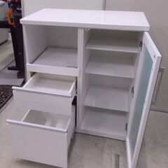美品　ニトリ 食器棚・キッチンカウンター ホワイト ミドルレンジボード ニトリ 幅88cm 高さ101cm ニトリ ホワイト 白