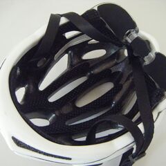 自転車　ヘルメット　SELEV　MATRIX   白・黒の画像