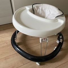 【受渡予定者確定済み】歩行器　西松屋　Smart Angel