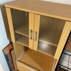 ニトリ　食器棚　中板変形あり