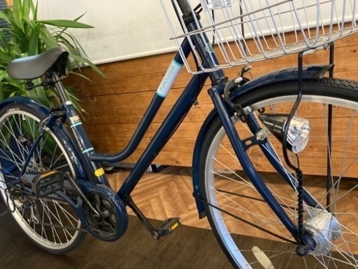 【前後タイヤ・チューブ新品！】LEDオートライト　6段変速　26インチ自転車　ネイビー