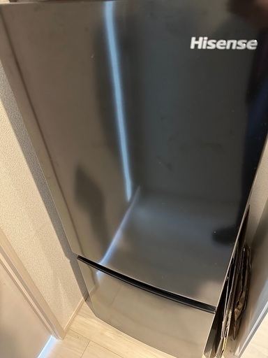 【値下げ中】Hisense 冷蔵庫 幅48cm 154L ブラック HR-D15EB 2ドア 右開き 自動霜取り 収納充実
