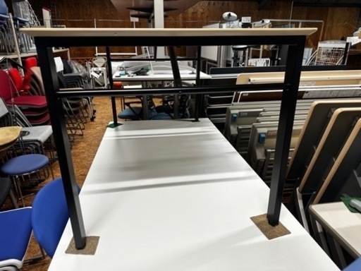 未使用　抗菌ミーティングテーブル　ルガテ　幅150 奥80 高さ70cm