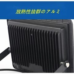 新品　IP66防水　LED 投光器 作業灯 100W 15000LM フラッドライト 省エネ 高輝度 アース付きプラグ PSE適合 1.8Mコード ワークライト 駐車場灯 看板灯 工場 倉庫照明 体育館 ガレージライト 街路灯 昼光色 屋内 屋外兼用 の画像