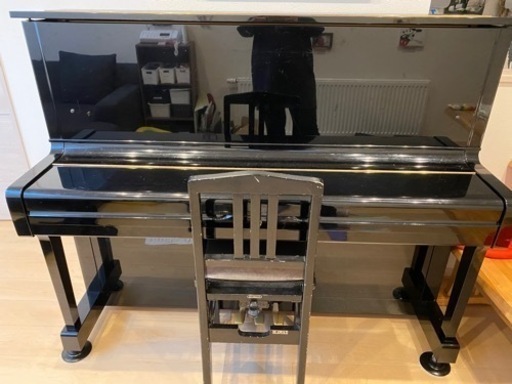 アップライトピアノ